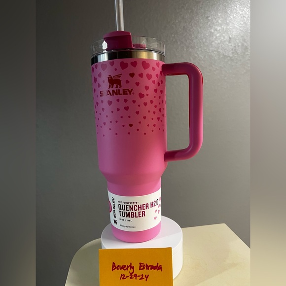 Stanley 40 oz Stainless Steel H2.0 Flowstate Quencher Tumbler Sweet Hearts - Picture 5 of 7